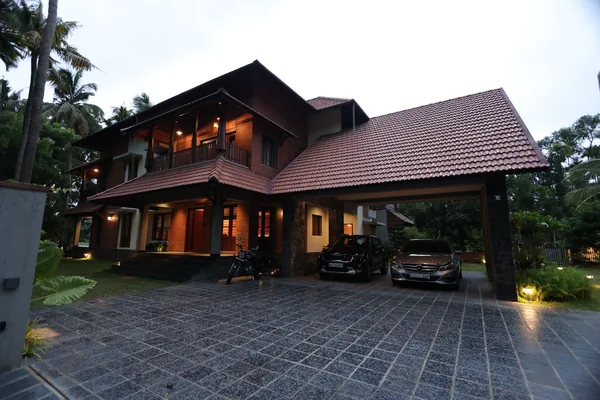 Riverside residence at Karumaloor, Aluva